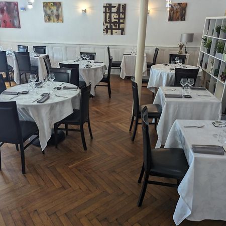 Logis Hotel Restaurant De La Poste Понтжибо Экстерьер фото
